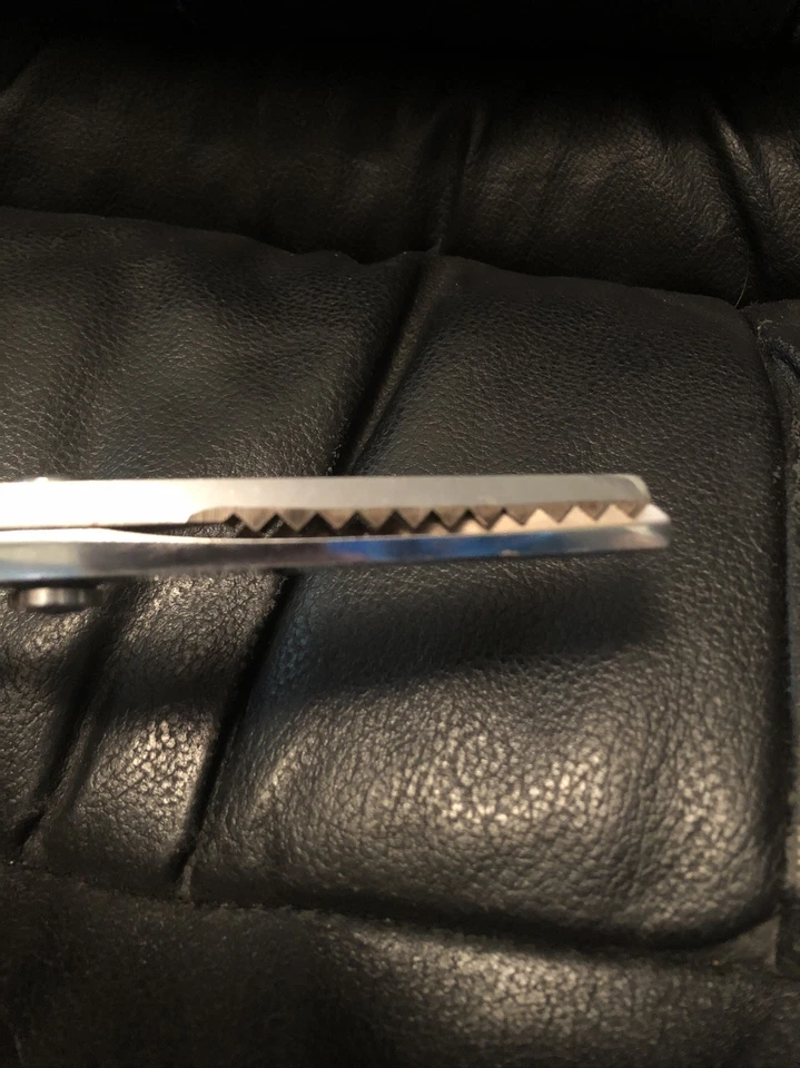 Vintage Fabric Dressmaking Edge Pinking Shears Scissors Clipper Fabric Cutter - Image 3 of 3