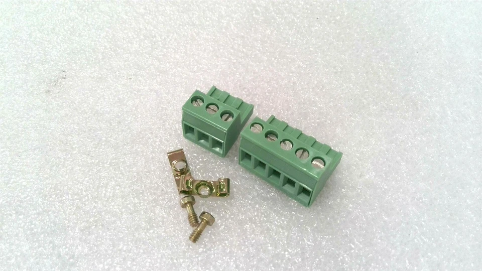 TRW DB-25P CINCH CONNECTORS WITH BRACKET MOUNTS AND SCREWS - Image 4 of 4