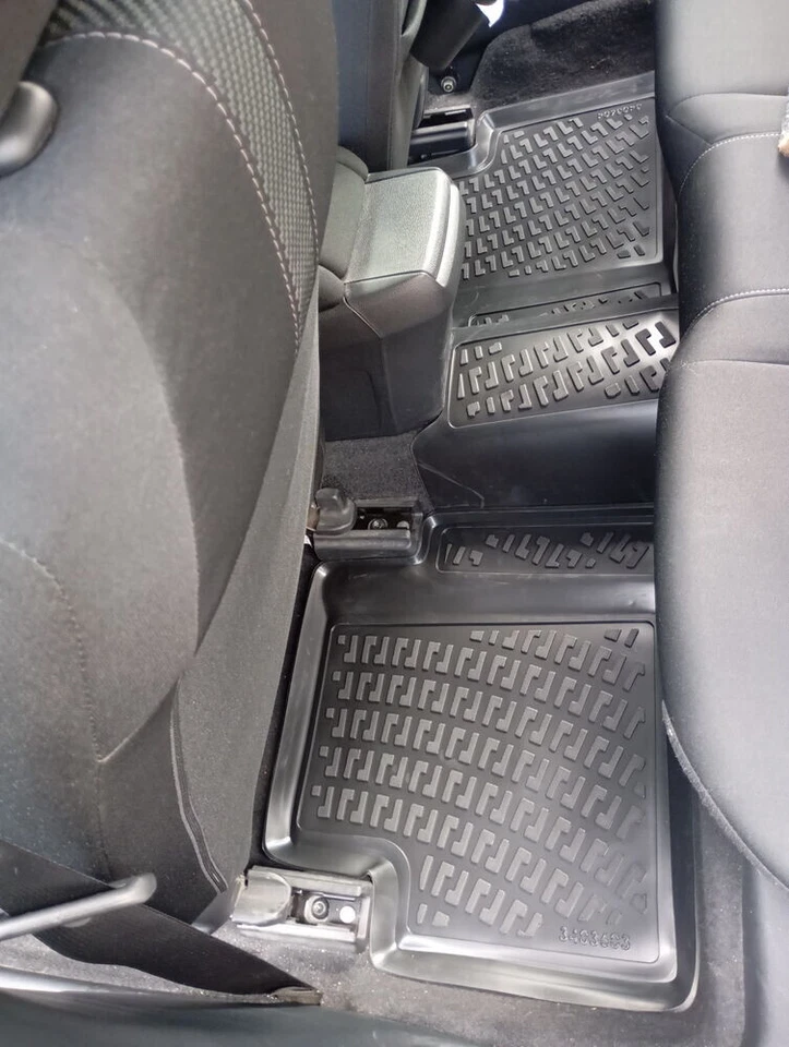 Alfombrillas forro para Honda Civic Hatcback (2016-2021) impermeables moldeadas en 4D 4 un. Foto 4 de 4