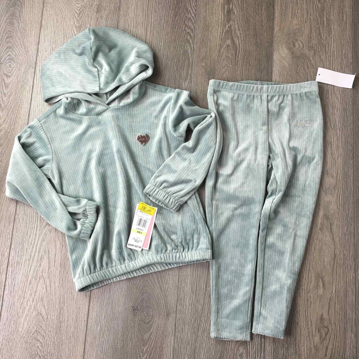 NWT JUICY COUTURE 2 PIECE SET NWT Juicy Couture Velour Bling Tracksuit Set | Mercari main image 4