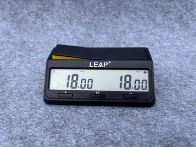 Die stilvolle LEAP Brand PQ9917 Digitaluhr ist sehr intelligent & einfach einzurichten