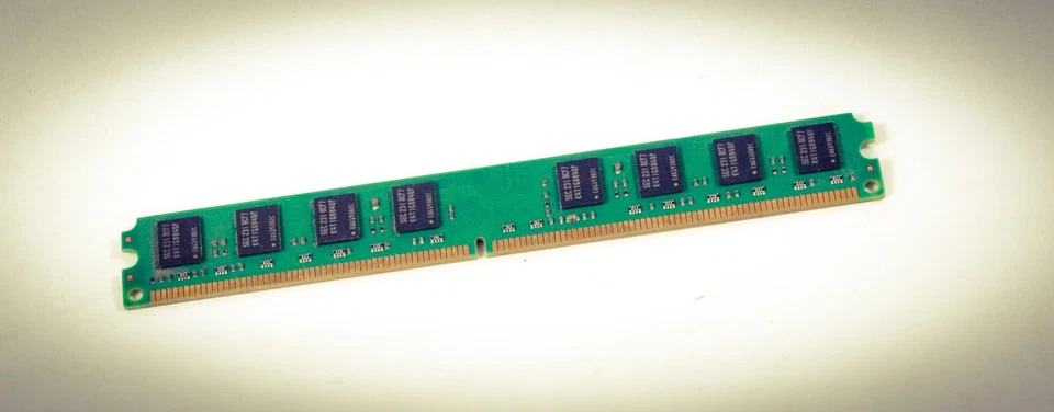 RAM 2GB PC-5300 DDR2 667MHz - 2Rx8 - Trascend - low profile - Immagine 2 di 2