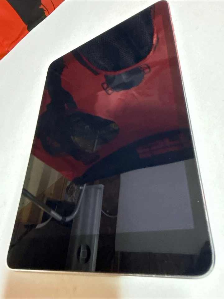 Apple iPad Mini 2 16 GB Gris espacial ME276LL/A Wifi solo A1489 Foto 2 de 4