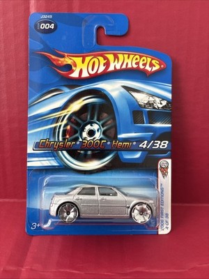 2006 Hot Wheels CHRYSLER 300C HEMI - First Editions #004 Silver