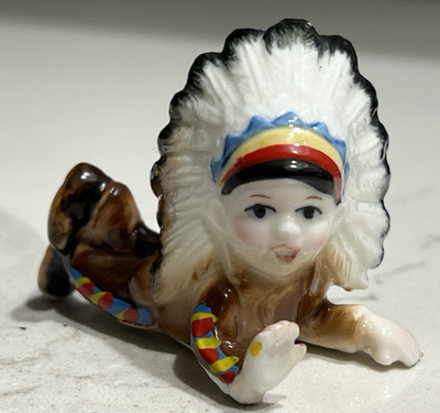 Vtg Mini Porcelain Boy Indian Chief Costume Hand Raised Greeting Colorful MINT