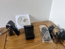 Toshiba Camileo P100 fotocamera digitale tascabile Full HD nera + cavo dati caricatore 4