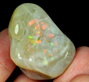 79Ct African Polished Welo Opal Nugget Specimen Carved Facet Rough YWP1799