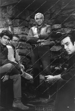 8b20-17042 Lorne Greene Dan Blocker Michael Landon Pernell Roberts TV Bonanza 8b