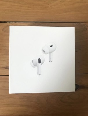 Apple AirPods Pro with MagSafe Wireless Charging Case - White