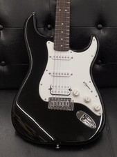 SQUIER BULLET STRAT HSS Chitarra elettrica