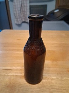 Circa 1870's - 1880'S LYONS POWDER B & P N.Y. BUG POWDER EMPTY POISON BOTTLE