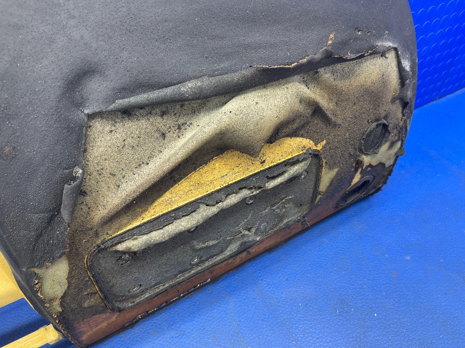 LAMBORGHINI GALLARDO OEM FRONT DASHBOARD PANEL BLACK *BURNT NEEDS NEW SKIN*