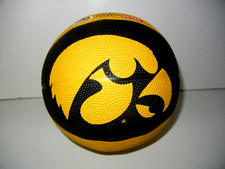 IOWA HAWKEYES Yellow/Black MINI-SIZE COLLEGE BASKETBALL Small/Kid Clark Fan Gear