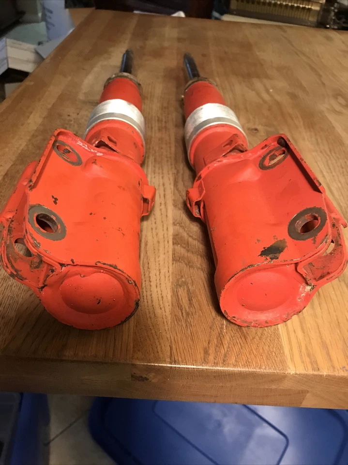 Juego de puntales Porsche 993 Monroe 993.343.041.35 + 993.343.042.35 delantero izquierdo y derecho Foto 4 de 4