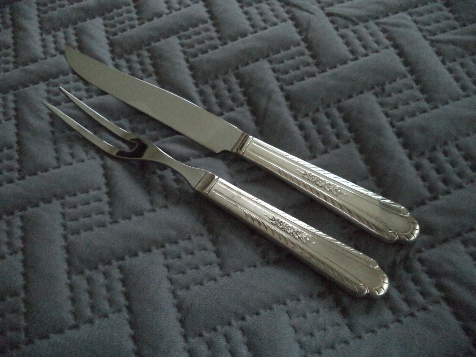Silverplate meat carving set knife fork Wentworth 1950s by Holmes & Tuttle 1950s