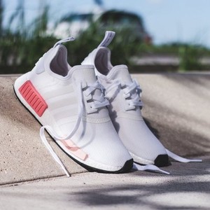 nmd branco e rosa