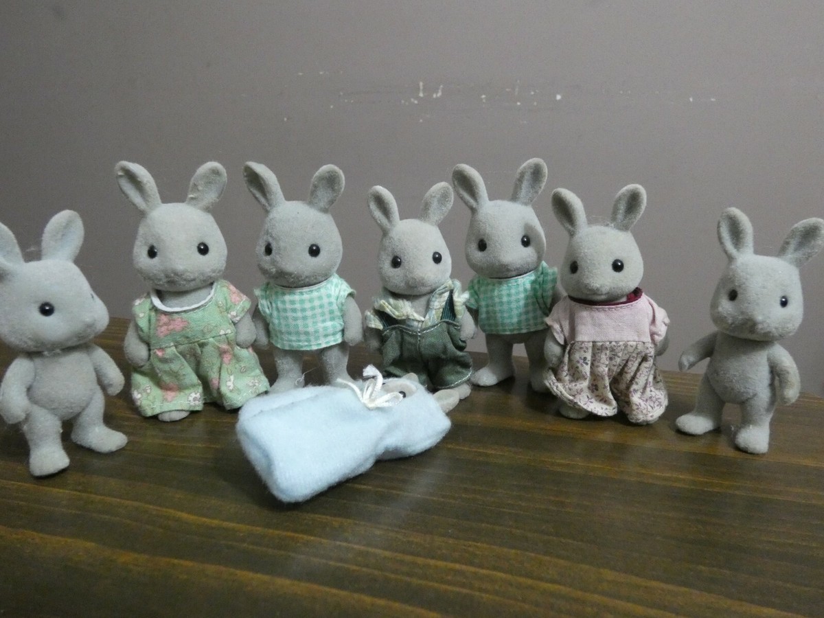 Sylvanian Calico Critters Grey Babblebrook Rabbit Family Set of 8