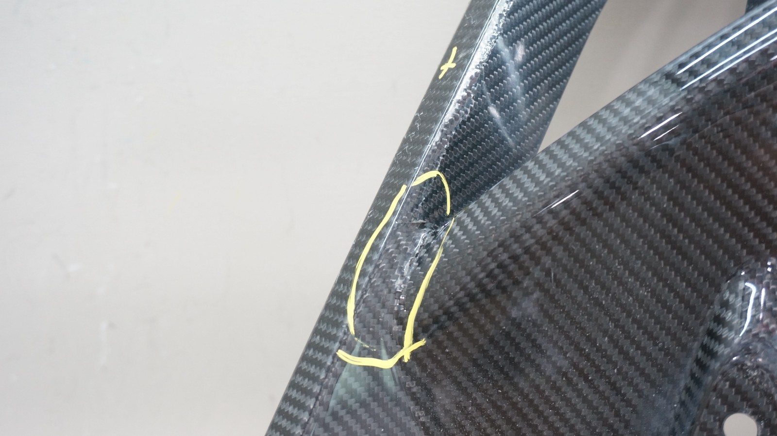 2012-2018 ASTON MARTIN VANQUISH REAR CARBON LOWER VALANCE OEM CD33-17E955-AB