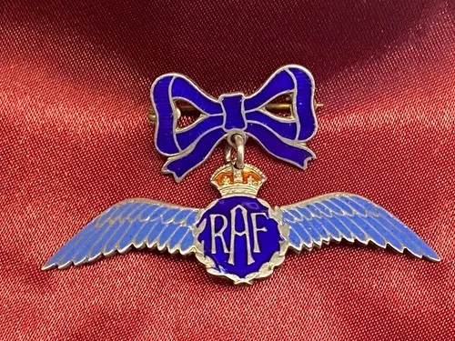 Lovely WW2 Sterling Silver Enamel Royal Air Force sweetheart Brooch w/pin fixing