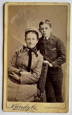 orig. CDV Photo Photograph Picture Old Fashion Circa 1890 Liverpool Mother Child Son