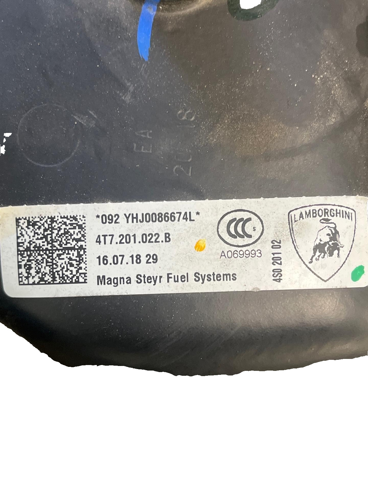Fuel Tank Assembly RH LAMBORGHINI HURACAN 19