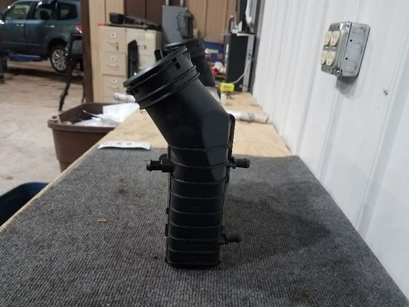 Intercooler Volkswagen Passat 2001-04 1,8 L Foto 3 de 4