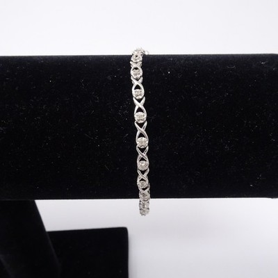 10K Weißgold Diamant Tennis Armband 7'' - 3,4 mm - 3,8 g 