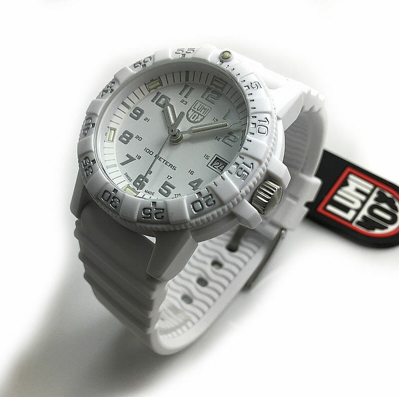 luminox 39mm