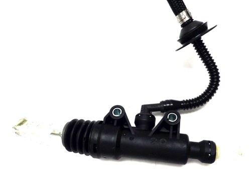24275074 Hydraulic Clutch Main Cylinder 2015-2018 Chevrolet Camaro Manual Trans. - Picture 4 of 7