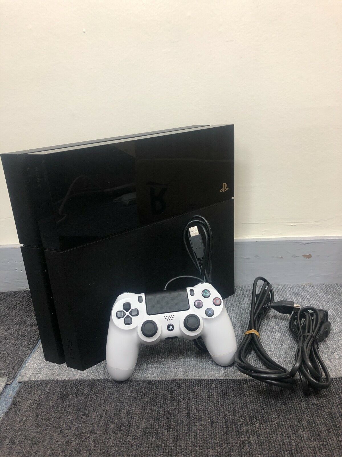 ゲーム】 PS4 SONY PlayStation4 CUH-1100A B01 テレビゲー