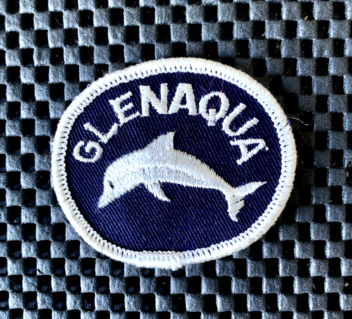 GLENAQUA EMBROIDERED SEW ON ONLY PATCH SWIM AND DIVE CLUB FT WAYNE 2 1/2 x 2 NOS - Picture 1 of 2