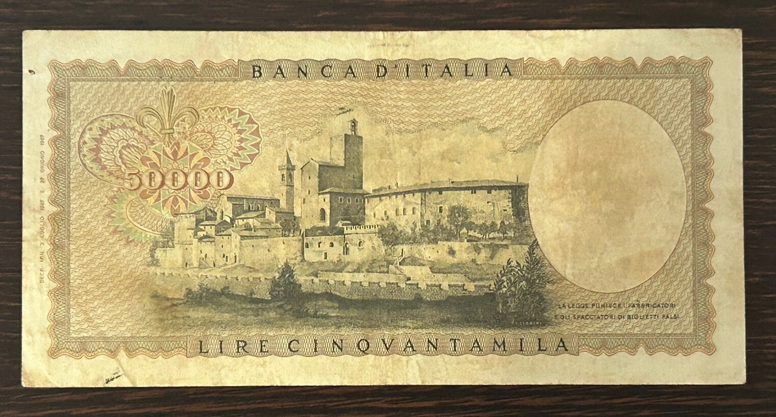 Foto 2 di 3