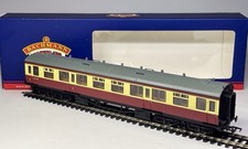 Bachmann 34-131A Collett 1st / 2nd Composite Coach BR Crimson & Cream - OO Gauge