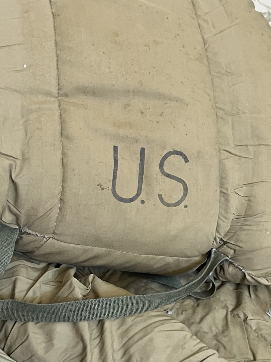 US MILITARY MOUNTAIN/ARCTIC SLEEPING BAG - M-1949 - WITH COVER