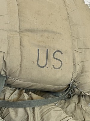 US MILITARY MOUNTAIN/ARCTIC SLEEPING BAG - M-1949 - WITH COVER
