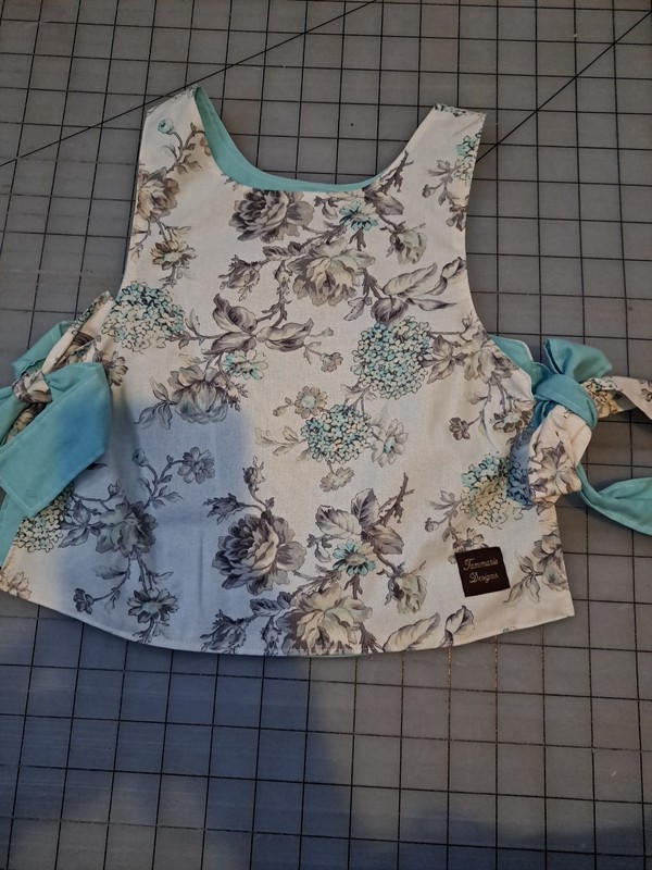 Girls Reversible Girls Summer Top Size 4 B