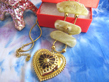 EXQUISITE Gold Plate Heart Valentine Pendant Stone Rectangle Heart Pendant NEW