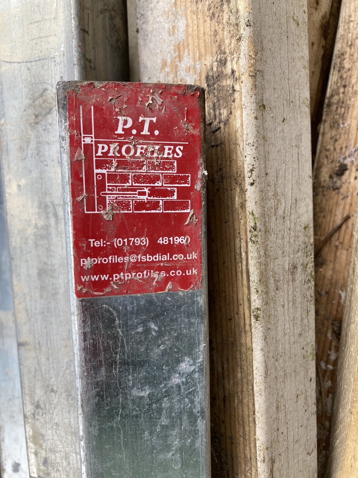 2 Pairs ( 4 Total) Builders Bricklayers Profiles By PT 2m Including