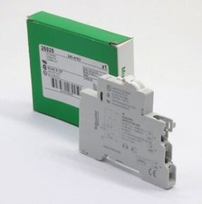 Schneider Electric 26925 Multi 9 OF 240-415V Auxiliary Switch -Unused/Original Box-