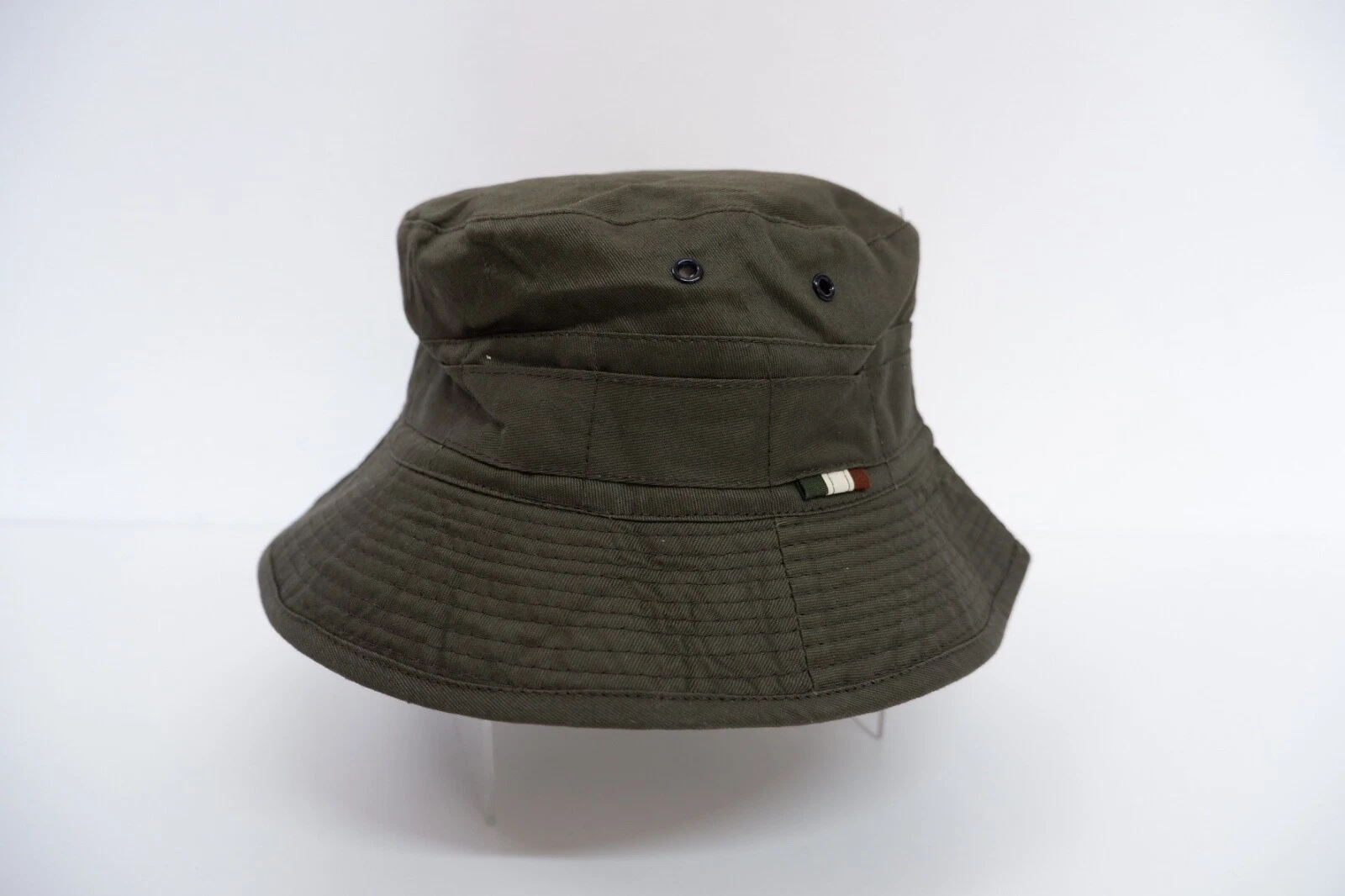 Colmaster NEW khaki green bucket hat size M medium bnwots