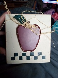 Vintage Wooden Apple Klennix/Tissue Box Cover