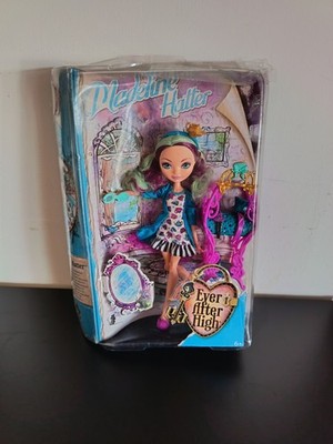 EVER AFTER HIGH MADELINE HATTER PUPPE TRUE HEARTS DAY DANCE 