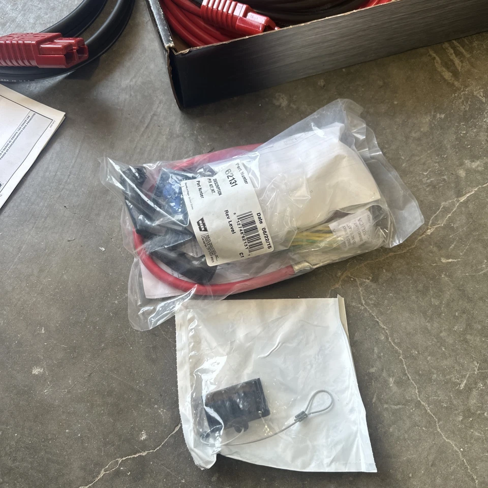 WARN 32966 Winch Carrier Receiver Hitch Rear Wire 24' Cable 175 amp Multi Mount - Image 4 of 4