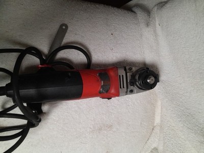 Milwaukee 6117-33D   13 Amp 5'' Var Speed Grinder Slide, Lock-On. Functions 100%