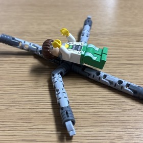 LEGO Marvel Superheroes Minifigure Dr. Octopus 76015