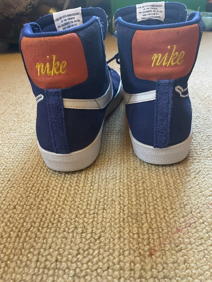 NIKE BLAZER MID '77 DEEP ROYAL BLUE-WHITE-ORANGE "FIRST USE" SZ 8 - Image 4 of 4