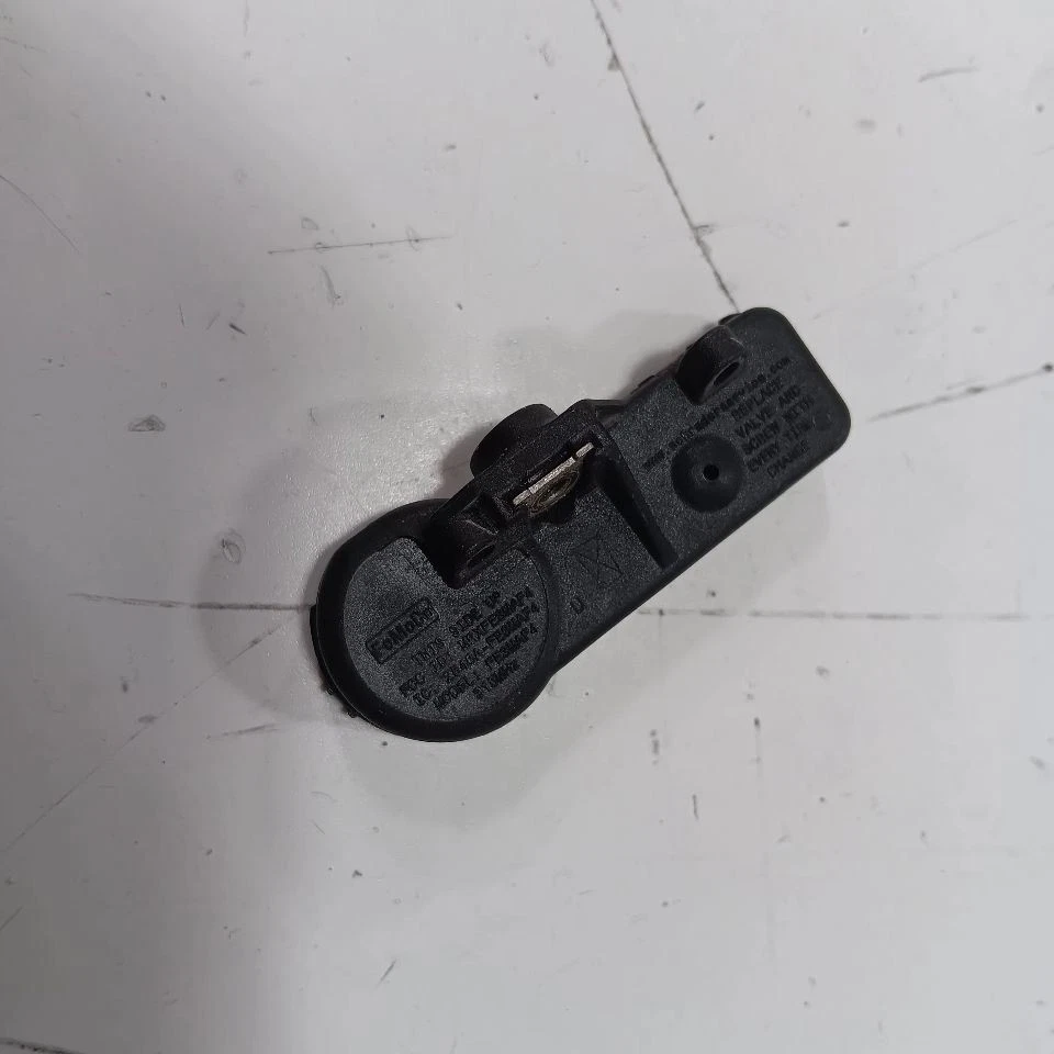 Sensor sistema monitor presión neumáticos Ford Fiesta TPMS 2014 2015 2016 2017 2018 2 Foto 2 de 4