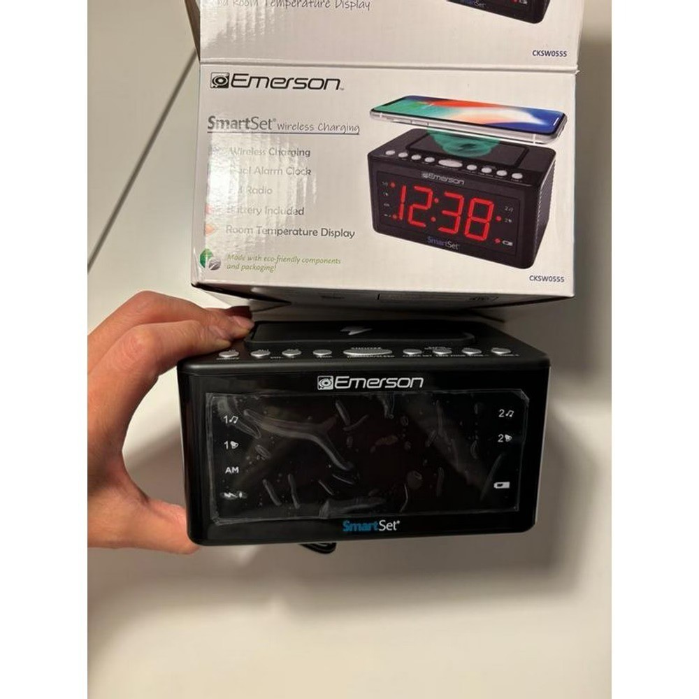 Emerson SmartSet Dual Alarm Clock Radio Wireless Charging Temperature Sensor