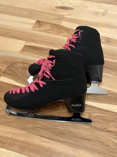 Men’s Skates Aura Sky 200 Size 285C (BOOTS ONLY - EXCELLENT CONDITIONS)