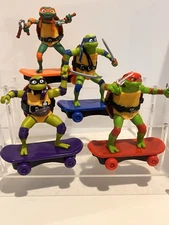 TMNT Teenage Mutant Ninja Turtles Sewer Shredders Skateboard Lot Of 4 Figures